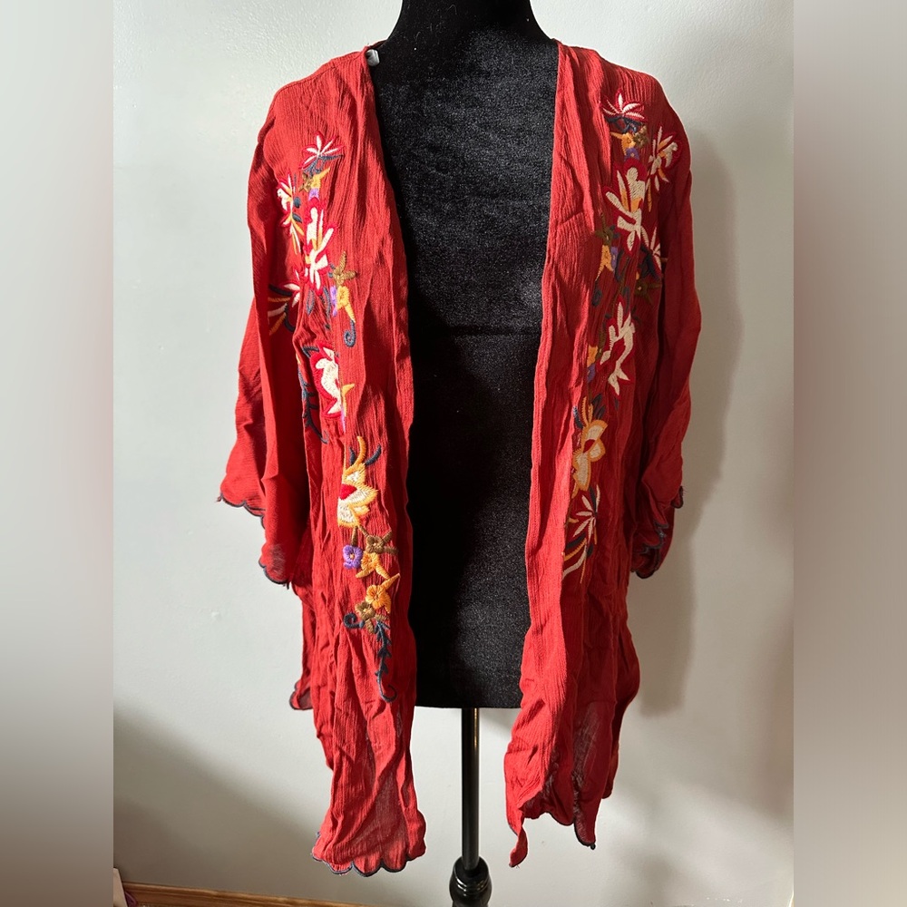 NWOT Embroidered Kimono